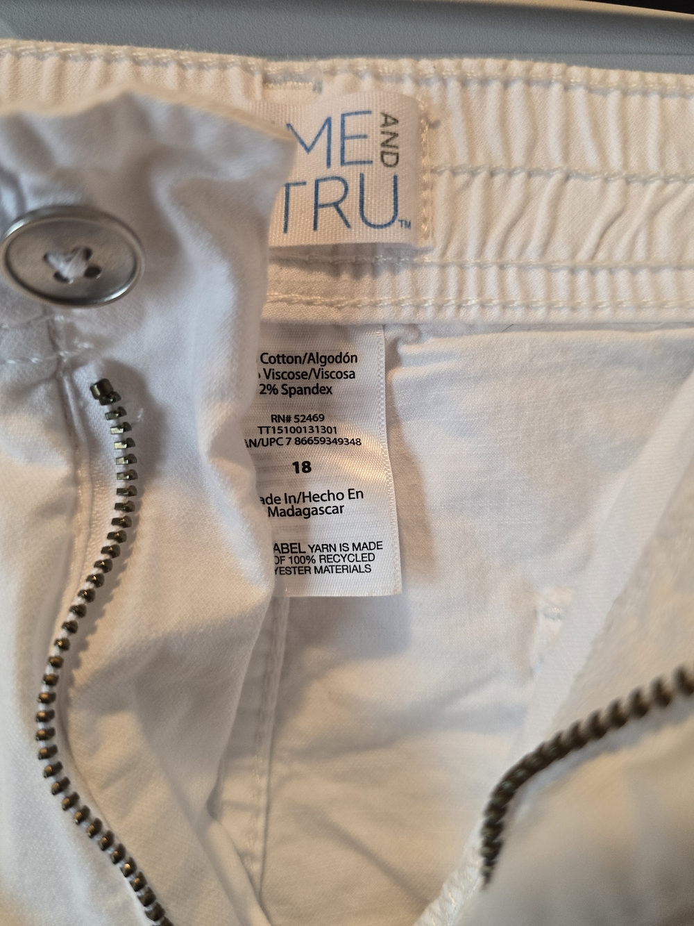 Time and Tru Womens' White Cotton-Blend Shorts